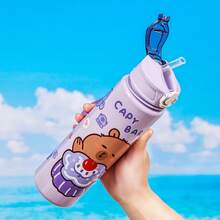 (Bình nước thiết kế Capybara, phù hợp cho bé trai và bé gái, có 4 mẫu) Bình nước cho học sinh, phù hợp cho trẻ mẫu giáo, giám sát việc uống nước. Có cốc đánh dấu. 1 bình nước - 800ml, cốc có ống hút, có dây đeo, chống rò rỉ, chống rơi, di động - thích hợp cho du lịch, hoạt động ngoài trời - Nhiều màu - Xem 5