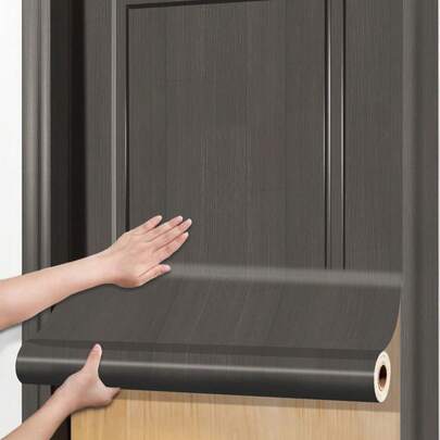 1卷深色木纹自粘墙纸，适用于墙壁、橱柜、桌子、椅子、房间，也可用于橱柜和抽屉。