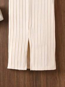 优雅纯色针织露肩套装，无肩带上衣搭配直筒裤，适合少女穿着，休闲涤纶混纺面料，无袖设计，是夏季休闲装扮的理想之选。 - 米色 - 查看 6