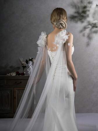 1 对手工制作的 3D 优雅花卉设计长款新娘披肩，适合教堂、婚纱配饰女士秋季服装