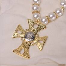 1 pièce Grand collier de pendentif croix pour femmes, conception esthétique, collier ras-de-cou avec perles de verre