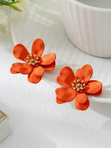 1 Pair 3D Lifelike Summer Vacation Asymmetrical Layered Orange Five-Petal Flower Stud Earrings, Suitable For Women Travel, Dating, Daily Wear