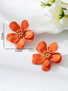 1 Pair 3D Lifelike Summer Vacation Asymmetrical Layered Orange Five-Petal Flower Stud Earrings, Suitable For Women Travel, Dating, Daily Wear