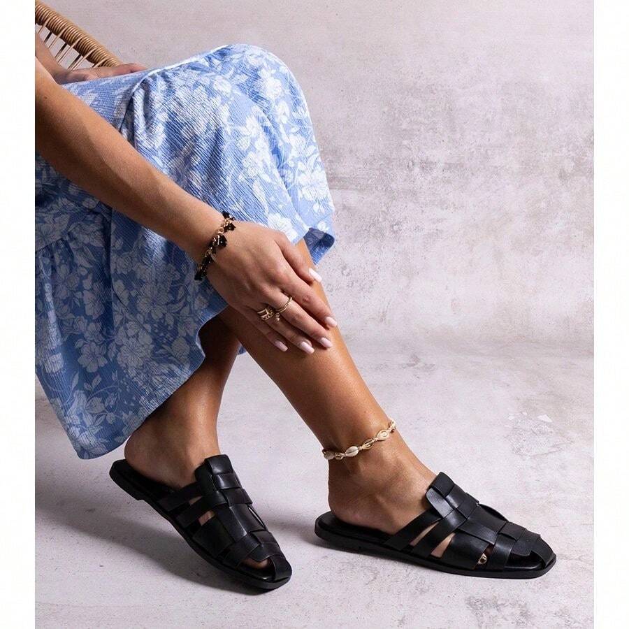Black Slippers With A Braided Upper - Black - View 1