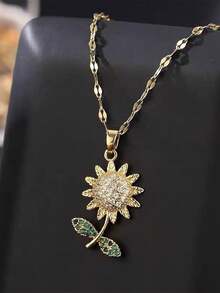 1pc Elegant Rhinestone Sunflower Pendant Necklace, Suitable For Daily Wear, Party, Photo Shoot, Memorable Gift For Girlfriend - Yellow Gold - View 4