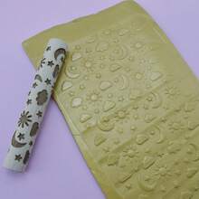 لف خشبي بطول 10 سم للطين البوليمري DIY، للنقش والنسج على الخزف والسيراميك بنقوش أشكال الأزهار والأوراق والشمس والقلب والموج والقشرة الخشبية والنجمة