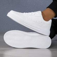 Men's Fashion Solid Color Low-Top Skate Shoes, Comfortable Anti-Slip Lace-Up Casual Sports Shoes, Suitable For Men Outdoor Activities