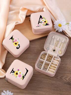 1 pezzo Scatola gioielli con iniziale floreale, scatola da viaggio per gioielli con alfabeto da A a Z, regalo per damigelle, matrimonio, scatola per anelli con alfabeto, scatola regalo per donne, scatola gioielli in pelle PU (per anelli, pendenti, orecchini, collane, ecc.) - scatola regalo per ragazze e donne.