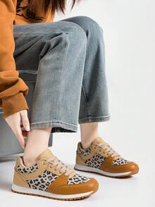 Alan Vincent 【轻盈自由系列】豹纹女鞋2025新款平底鞋柔软舒适时尚休闲运动鞋女办公户外鞋女士鞋Cortez学生女鞋日常百搭 - 棕色 - 查看 6