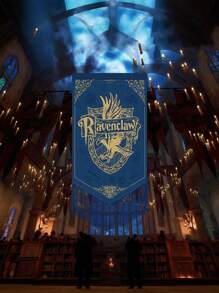 Harry Potter 1 stuk grappige bannervlag, vintage kwastvlag van Zweinstein met vier hogescholen voor buiten, binnenplaats, tuin, terras en woondecoratie - magische benodigdheden voor het decoreren van de scène, perfect voor feesten, festivals en fans, exclusief hangstokken, verjaardagscadeau, klaslokaaldecoratie, alleen inclusief vlaggen [officieel gelicentieerd]