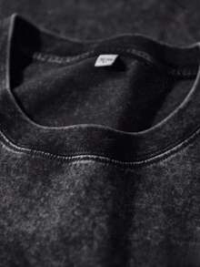 Black Sleeveless T-Shirt With  Band Pattern Men's Round-Neck Tank Tops In Summer Are Suitable For Sports And Outdoor Leisure Activities.