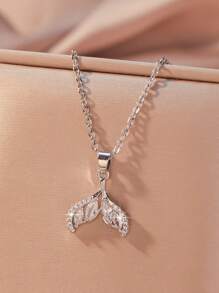 1pc Copper Cubic Zirconia Dopamine Lucky Clover Pendant Necklace, Fashionable Layering Collarbone Chain Jewelry For Women