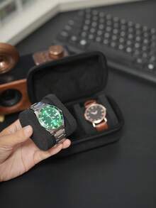 1 件黑色优质耐用旅行表壳 - 四孔 - 小巧防刮，兼容 Apple 智能手表 - 为注重时尚的旅行者提供完美的出行保护（不含手表）