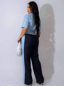 Conjunto Casual de Duas Peças para Mulheres com Top de Botão de Gola com Listras e Calça Reta com Cós Elástico e Recortes em Listras