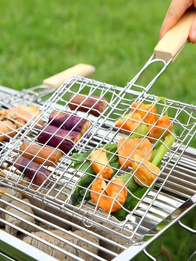 1pc Portable Metal Barbecue Basket - Large Capacity Mesh Rack, Detachable Handle, With Ergonomic Handle, Suitable For Evenly Cooking Fish, Chicken Wings, Steaks And Vegetables, Outdoor Camping, Picnic, Backyard BBQ, Essential Cooking Tool For BBQ Enthusiasts, Stainless Steel Barbecue Fish Basket With Wooden Handle - Reusable Outdoor Grill Net, Suitable For Fish, Vegetables Etc. - Ideal For Picnics And Backyard BBQs, Random Color
