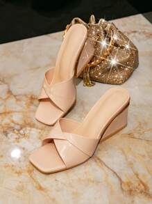 Women's Minimalist Elegant Design, Fashionable Patent Leather Simple Chic Versatile High Heel Mule Slides