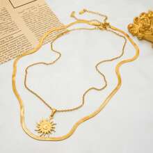 Collar de capas de acero inoxidable de diseño elegante y versátil con colgante de doble capa chapado en oro de 18K, de diseño de alta gama adecuado para el uso diario de la mujer