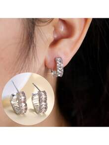 1 对简约心形精致女士耳环，百搭且