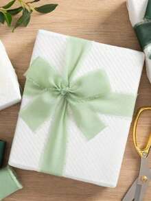 1/3卷鼠尾草绿手工雪纺丝带，DIY手工流苏面料，礼品包装雪纺丝带，1.5英寸 x 21码毛边丝带，适用于婚礼请柬、新娘捧花、礼品包装、DIY手工、蝴蝶结制作、派对装饰 - 淺綠色 - 查看 3