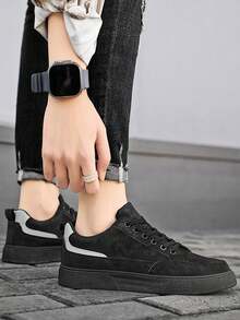 Moda de los hombres de color negro y gris colisión dedo del pie redondo transpirable entrenadores casuales, zapatos de los hombres de tenis, forro ligero y cómodo zapatos casuales de los hombres, zapatos casuales versátiles simple cordón, suela gruesa de goma resistente al desgaste, adecuado para ir al trabajo, deportes al aire libre, baloncesto, bádminton y el desgaste diario casual - Negro - Ver 5