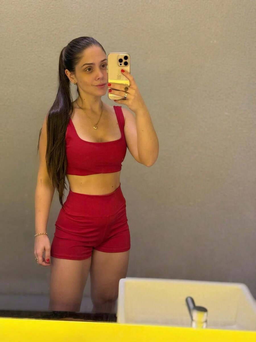 Fitness Short Set With Thick Strap Top - 紅色 - 查看 1