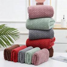 8pcs Wheat Coral Fleece Towel Set, Includes 2 Bath Towels, 2 Face Towels And 4 Hand Towels, Soft Skin-Friendly Quick Dry Absorbent Bathroom & Kitchen Towel Set Back To SchoolFor Beauty Salon Home Bathroom