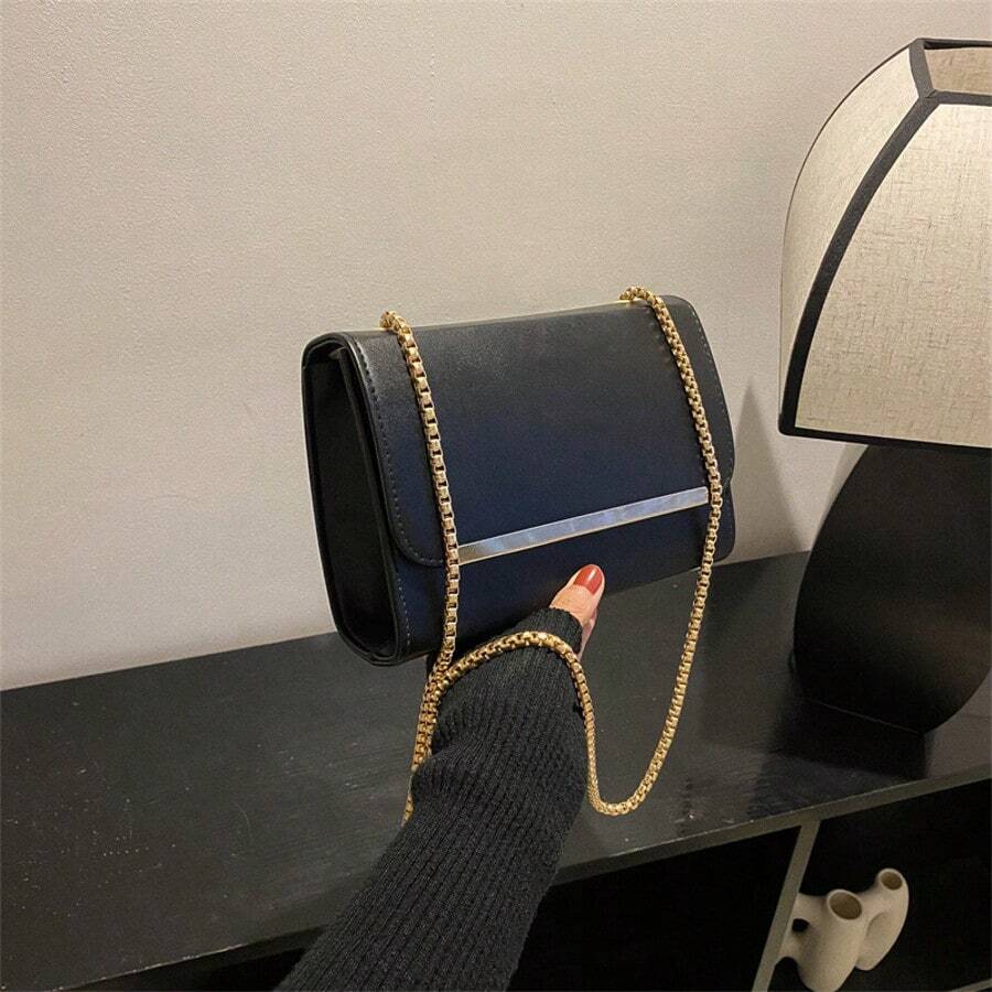 Simple And Modern Solid Color Square Shoulder Bag With Chain For Women - Black - View 1