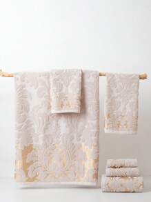 1pc Lightweight Thin Bath Towel, Beige Minimalist Jacquard Floral Pattern, Rectangular 70*140cm For Adults Swimming Bathing, Or 34*74cm Hand Towel, 34*34cm Handkerchief, Quick-Dry Absorbent Soft For Bathroom, Kitchen, Travel, Holiday Gift, Gym, Beach, Hotel, Salon, Outdoor Shower Towels For Beaty Salon, Hotel Sports,Home Essentials, Towel, Skin Care Bath Towel Sheet