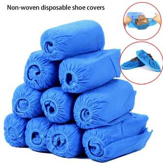 100 stuks, 50 paar, ademende, wegwerpbare, niet-geweven overschoenen, verdikte, niet-geweven overschoenen, geschikt voor het verwelkomen van gasten, schoonheids- en kapsalons, werkplaatsen, stofdichte klaslokalen en laboratoria, enz., kan ook worden gebruikt voor het schoonmaken en schoonmaken van de tuin, één maat, past iedereen met elastische sluiting, u hoeft zich geen zorgen te maken over de maatkeuze.