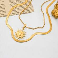 Collar de capas de acero inoxidable de diseño elegante y versátil con colgante de doble capa chapado en oro de 18K, de diseño de alta gama adecuado para el uso diario de la mujer