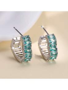 1 对简约心形精致女士耳环，百搭且