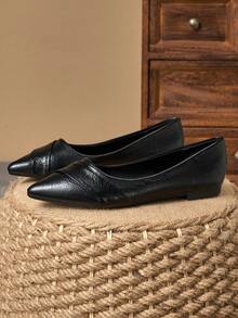 WHDXY 1 Pair Women Flat Slip-On Pointed Toe Loafers, Casual Work Office Commute Shoes, All Season