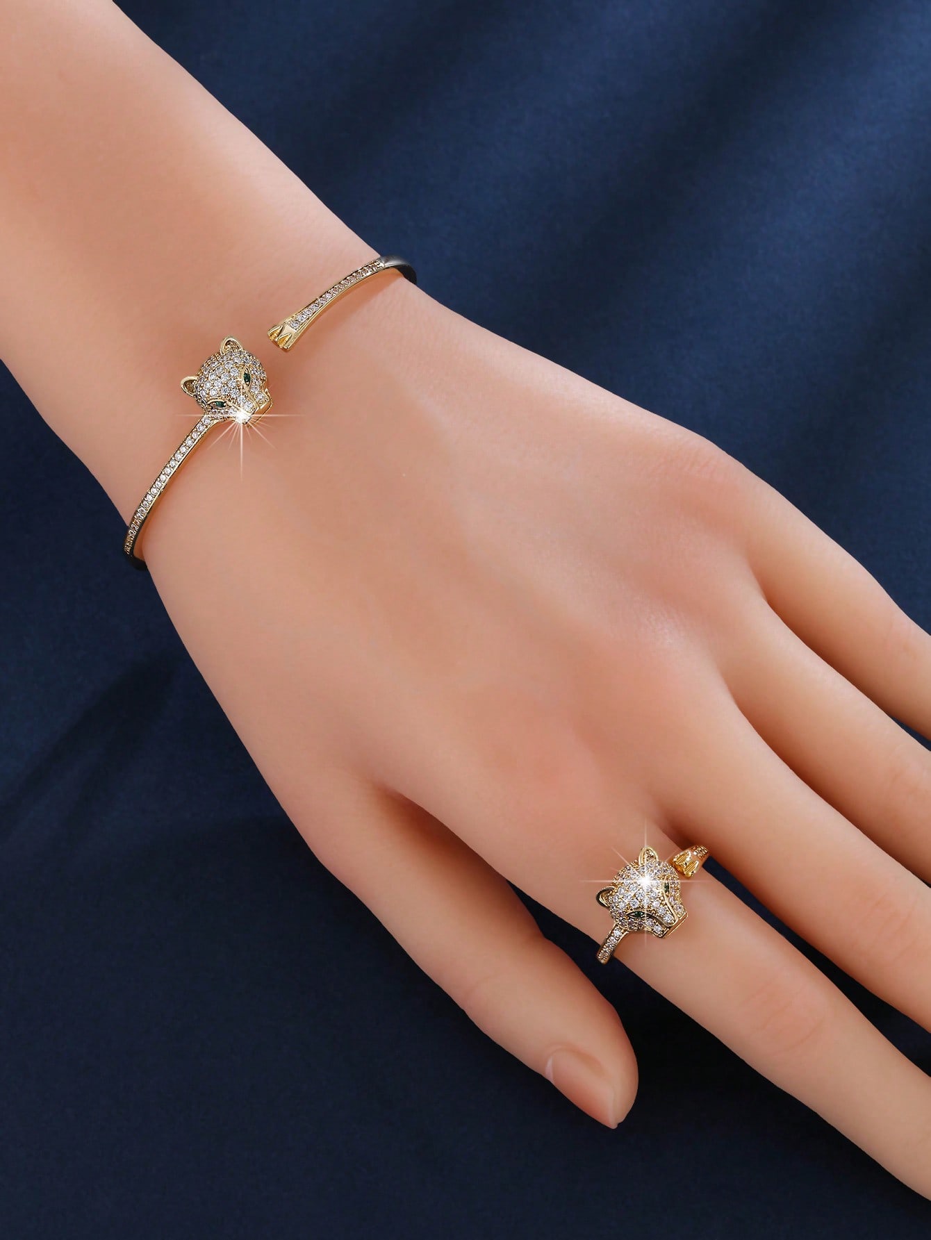 خاتم مفتوح، مطلي بالذهب عيار 18 قيراط منقوش بالزرك...