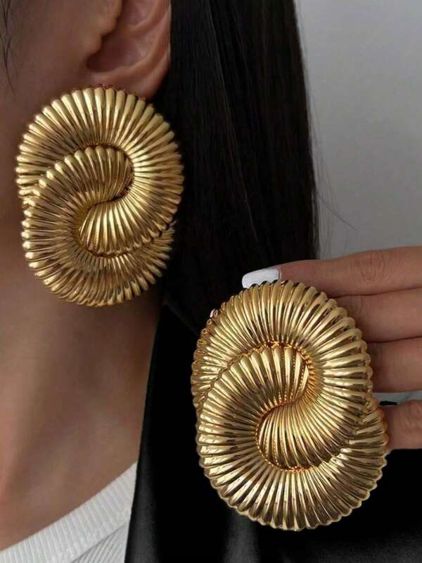 Women's Fashionable Earrings, Exaggerated Metal Pattern Earrings, Suitable For Daily And Vacation Wear