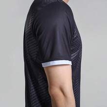 T-shirt a maniche corte unisex Under Armour, allenamento di calcio, corsa, fitness, traspirante, nuova collezione primavera/estate 2025 25500522-001