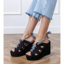 Sandali con suola spessa da donna, minimalisti e pratici