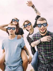 8 件马赛克眼镜，适用于派对、婚礼、像素眼镜和其他有趣场合，夏威夷派对用品（大号） - 黑與白 - 查看 4