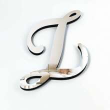 Pegatinas decorativas de espejo acrílico tridimensional de 20 cm, con contorno de letras cursivas dinámicas de tres colores: oro / plata / negro. Diseño autoadhesivo y extraíble para crear fácilmente una escena destacada de fiesta de cumpleaños: collage "Feliz cumpleaños" en el espejo de la pared trasera. Decoración de pared, decoración de habitación, espejo de pared, espejo para habitación, decoración del hogar, decoración del baño, decoración de la sala de estar