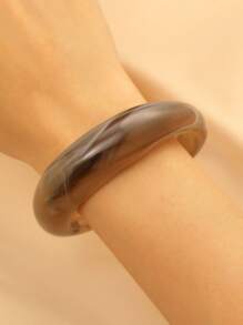 1 Stück elegantes und einzigartiges mehrfarbiges offenes Armband für Frauen, modischer Schmuckzubehör mit asymmetrischer welliger Linie und Farbverlauf aus Harz, hervorragend für den täglichen Gebrauch, am Strand, zum Reisen und als Geschenk