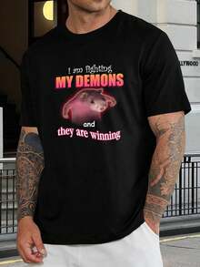 Camiseta con meme de hurón divertido - Estoy luchando contra mis demonios - Cómoda camiseta de mezcla de algodón para hombres y mujeres - Regalo para amantes de los videojuegos y memes - Tallas para jóvenes y adultos - Negro - Ver 1