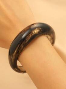1 Stück elegantes und einzigartiges mehrfarbiges offenes Armband für Frauen, modischer Schmuckzubehör mit asymmetrischer welliger Linie und Farbverlauf aus Harz, hervorragend für den täglichen Gebrauch, am Strand, zum Reisen und als Geschenk
