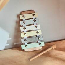 带有可爱松鼠图案的木制乐器玩具，可刺激感官和促进协调发展，是音乐教育、圣诞节和生日礼物的理想选择 - 彩色 - 查看 6