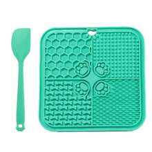 1 pièce Tapis d'alimentation lente pour animaux de compagnie à 4 compartiments, 11 couleurs, avec grattoir et outils de répartition, en silicone, ventouse, peut être fixé au mur, convient aux chats et aux chiens