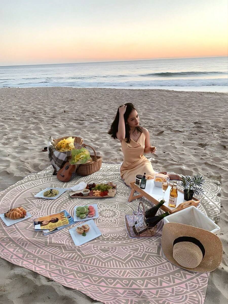 1 Pc New Outdoor Waterproof Anti-Sand Digital Printed Picnic/Beach Blanket, Fashionable And Fresh Pattern, Suitable For Camping And Picnic - Multicolor - View 1