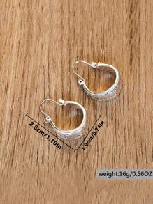 1 Pair Vintage Fashionable Creative Geometric Carved Flower Pattern Earrings For Women