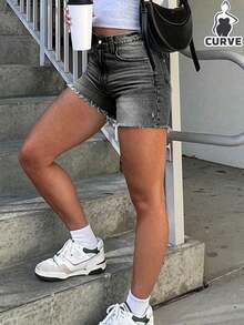 Women Plus Size Simple Pockets Frayed Hem Relaxed Fit Straight Leg Denim Shorts - Grey - View 3