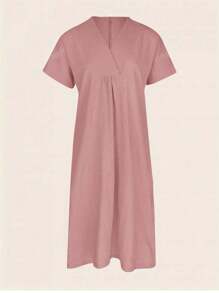 Vestito estivo casual e morbido in colore unito, scollo a V, maniche corte, adatto a donne di taglia comoda, tessuto traspirante, ideale anche per signore anziane