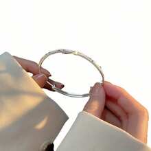 1 件优雅的 925 纯银星空手链 - 防过敏、奢华、简约的设计，适合休闲装扮或送礼 - 銀色 - 查看 5