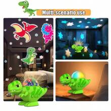 Decorazioni natalizie, proiettore di luci notturne a tema dinosauro, luce notturna a stelle a tema dinosauro per camera da letto, camera, palcoscenico, giocattoli a tema dinosauro con rotazione a 360°, 2 pellicole di proiezione, regali di compleanno e Natale, luce decorativa notturna a LED per camera da letto, soggiorno, casa theater, soffitto, DJ, festa da ballo, riempitivi per calze di Natale