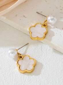 1 Pair Vintage Faux Pearl Lucky 5-Leaf Clover Pendant Earrings, Romantic & Delicate, Suitable For Daily Wear/Gifts For Friends
